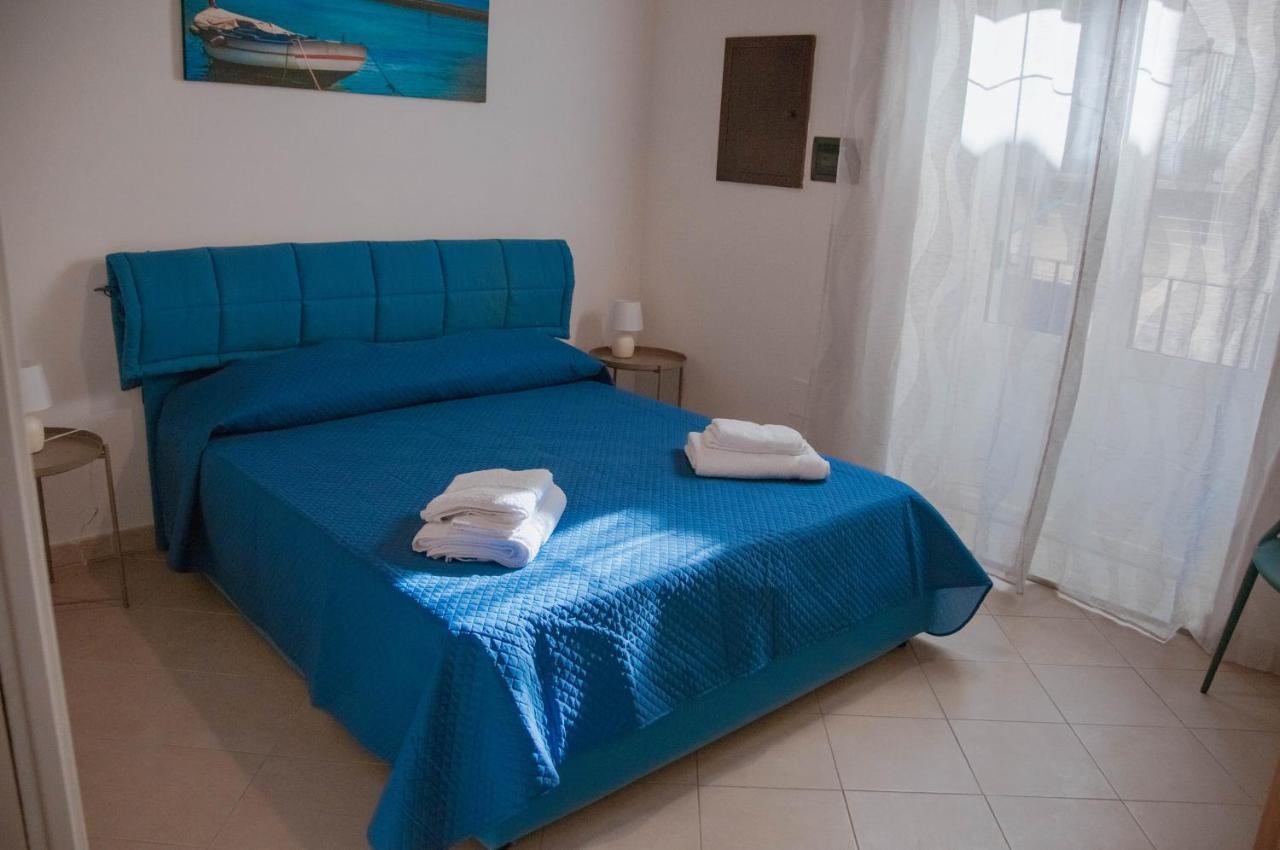 Ideisini'S Apartment Palermo Bagian luar foto